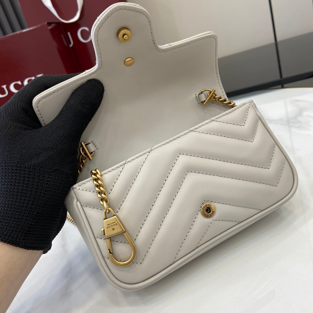 GG Marmont Mini Shoulder Bag