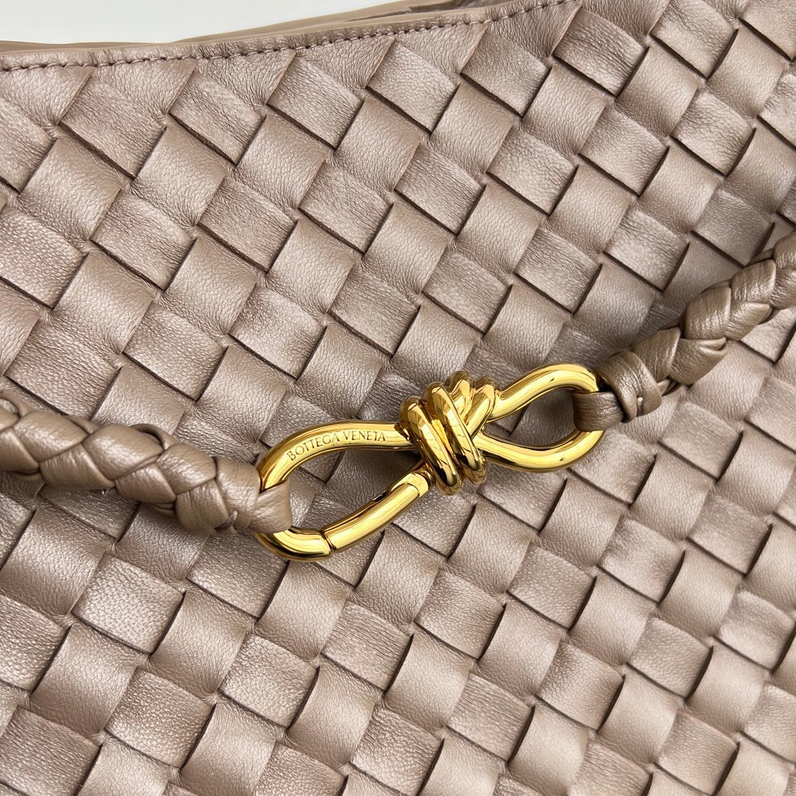 Andiamo Large Handbag