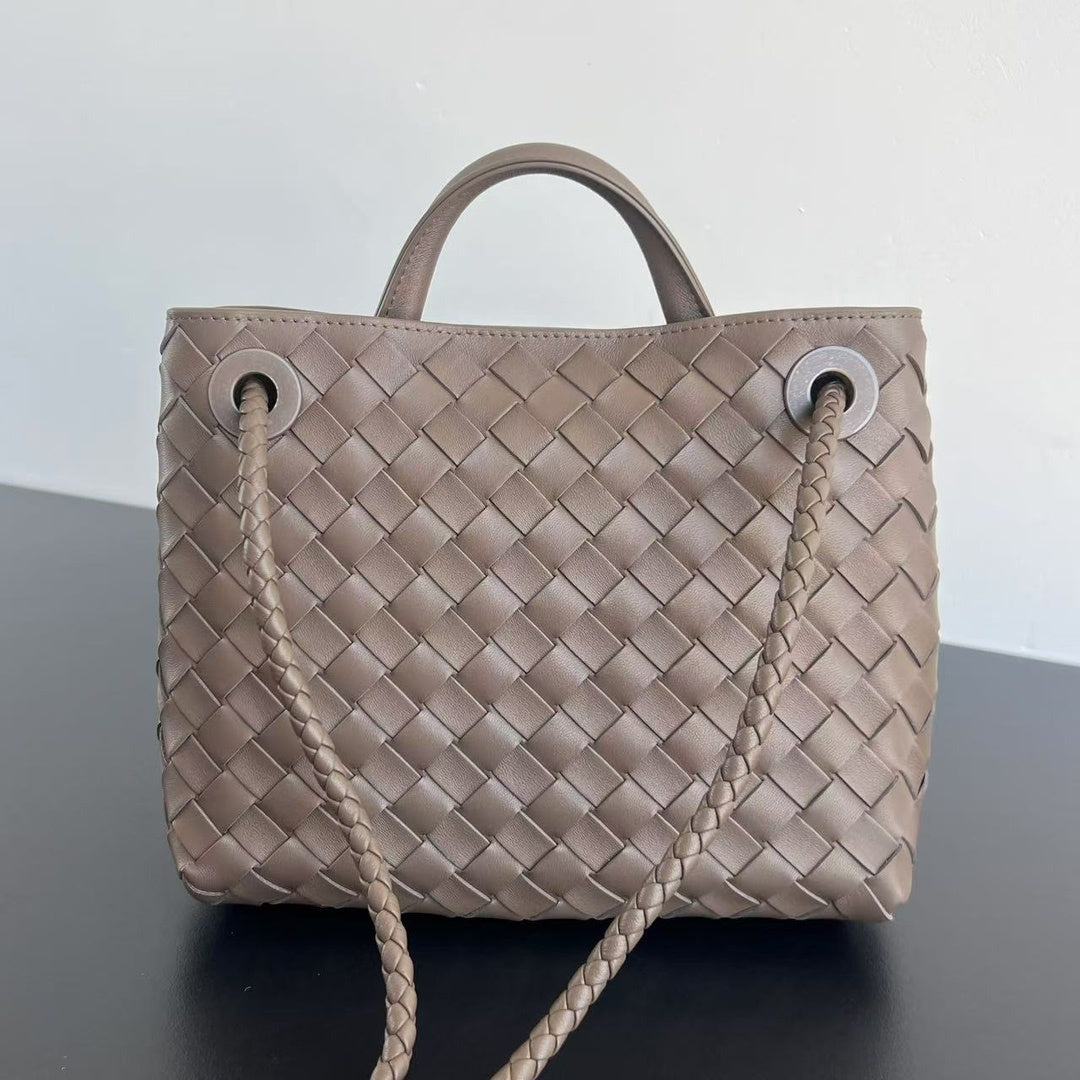 Andiamo Medium Handbag