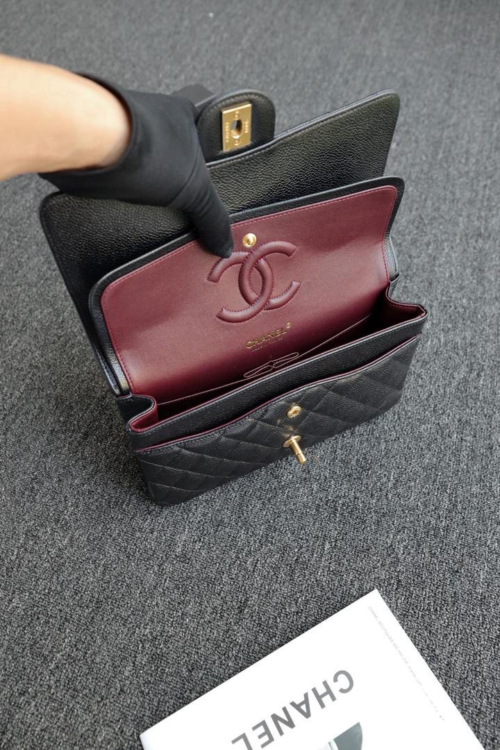 Medium Classic Caviar Double Flap Bag