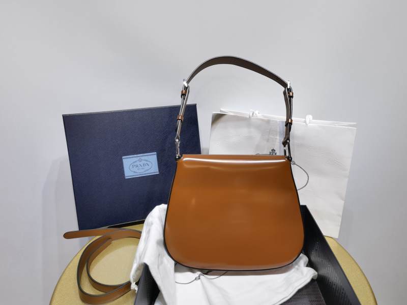 Cleo Medium Shoulder Bag