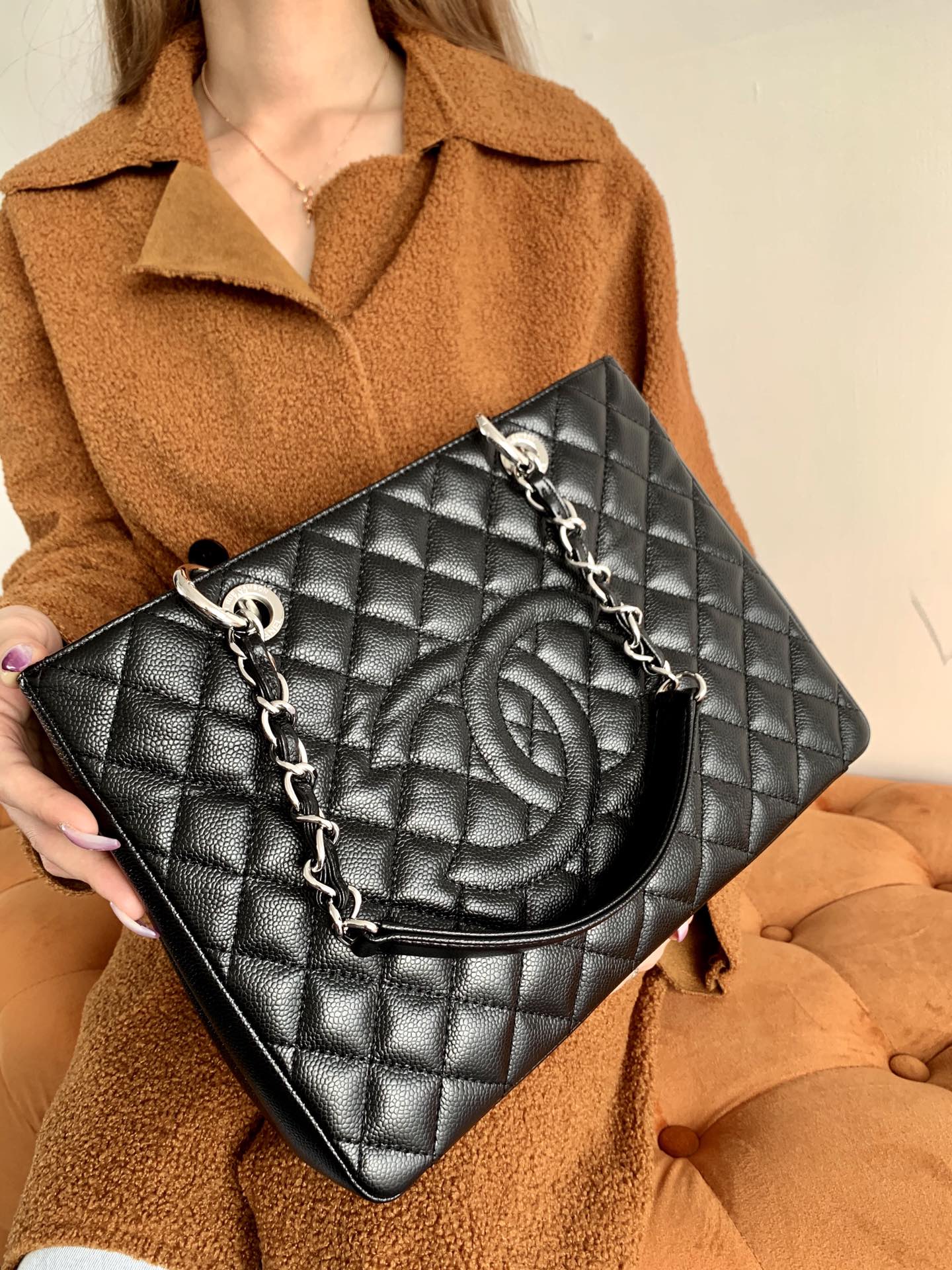 Grand Shopping Tote Bag