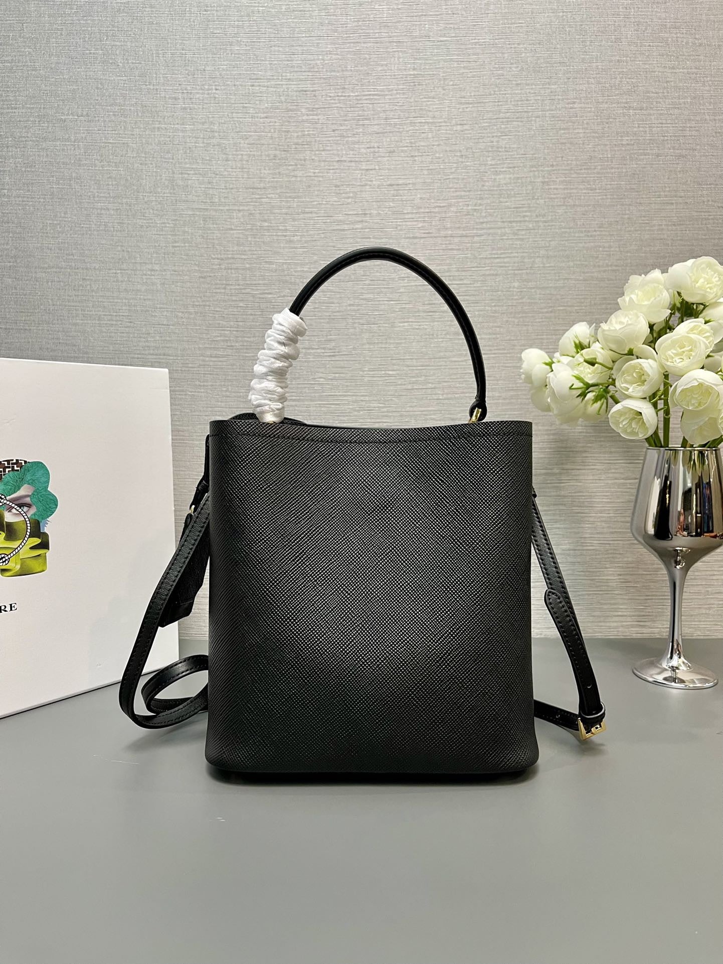 Panier Medium Bucket Bag