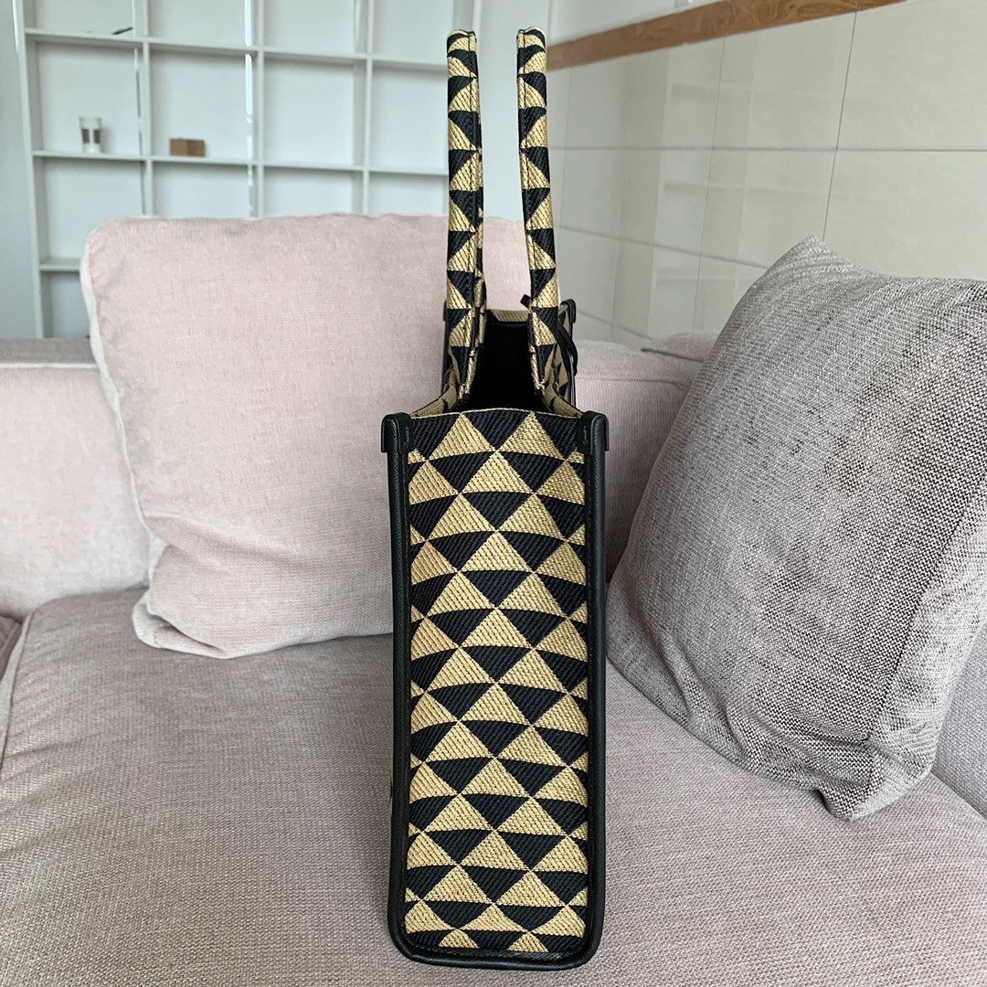 Symbole Large Tote Bag