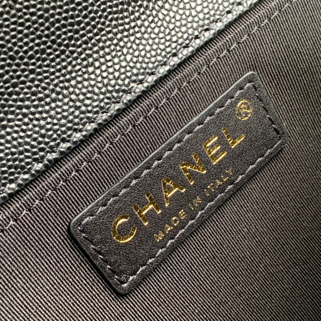 Quilted Caviar Leather Medium Boy Bag