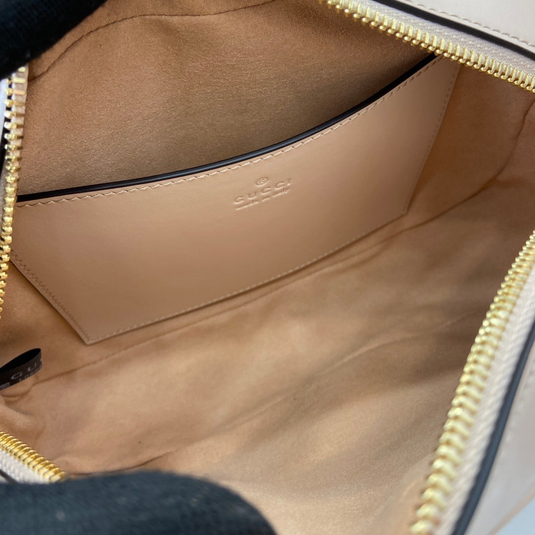 GG Marmont Small Camera Bag