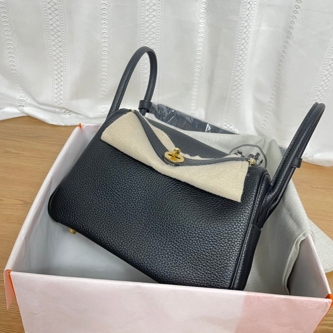 Lindy 30 Handbag