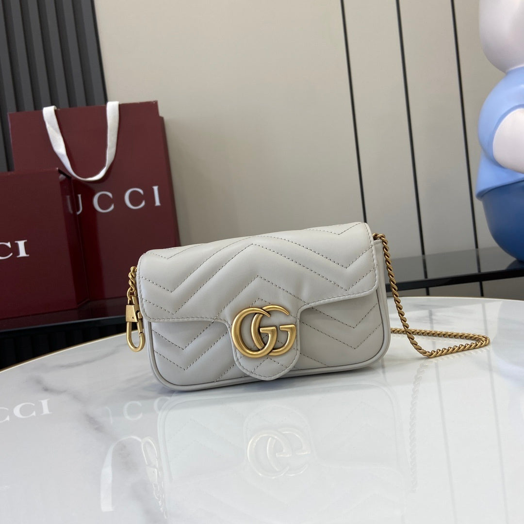 GG Marmont Mini Shoulder Bag