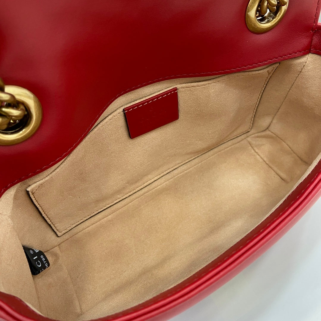 GG Marmont Small Shoulder Bag