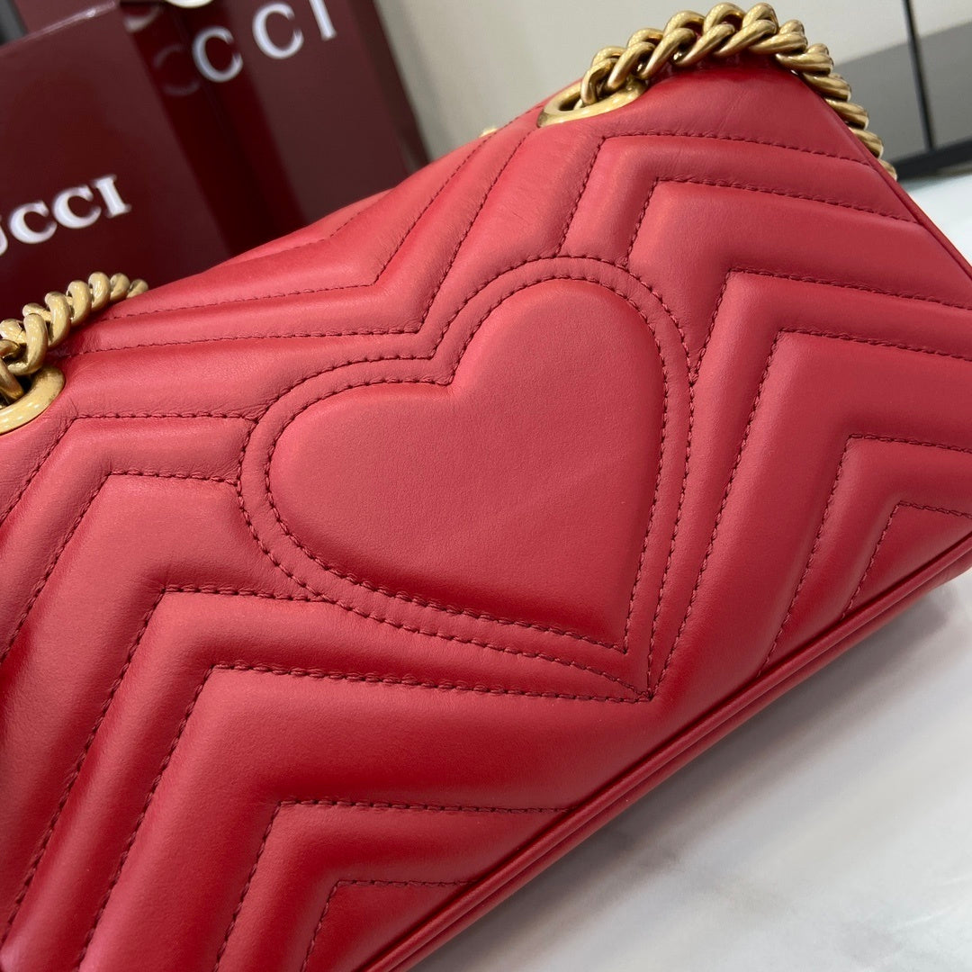 GG Marmont Small Shoulder Bag