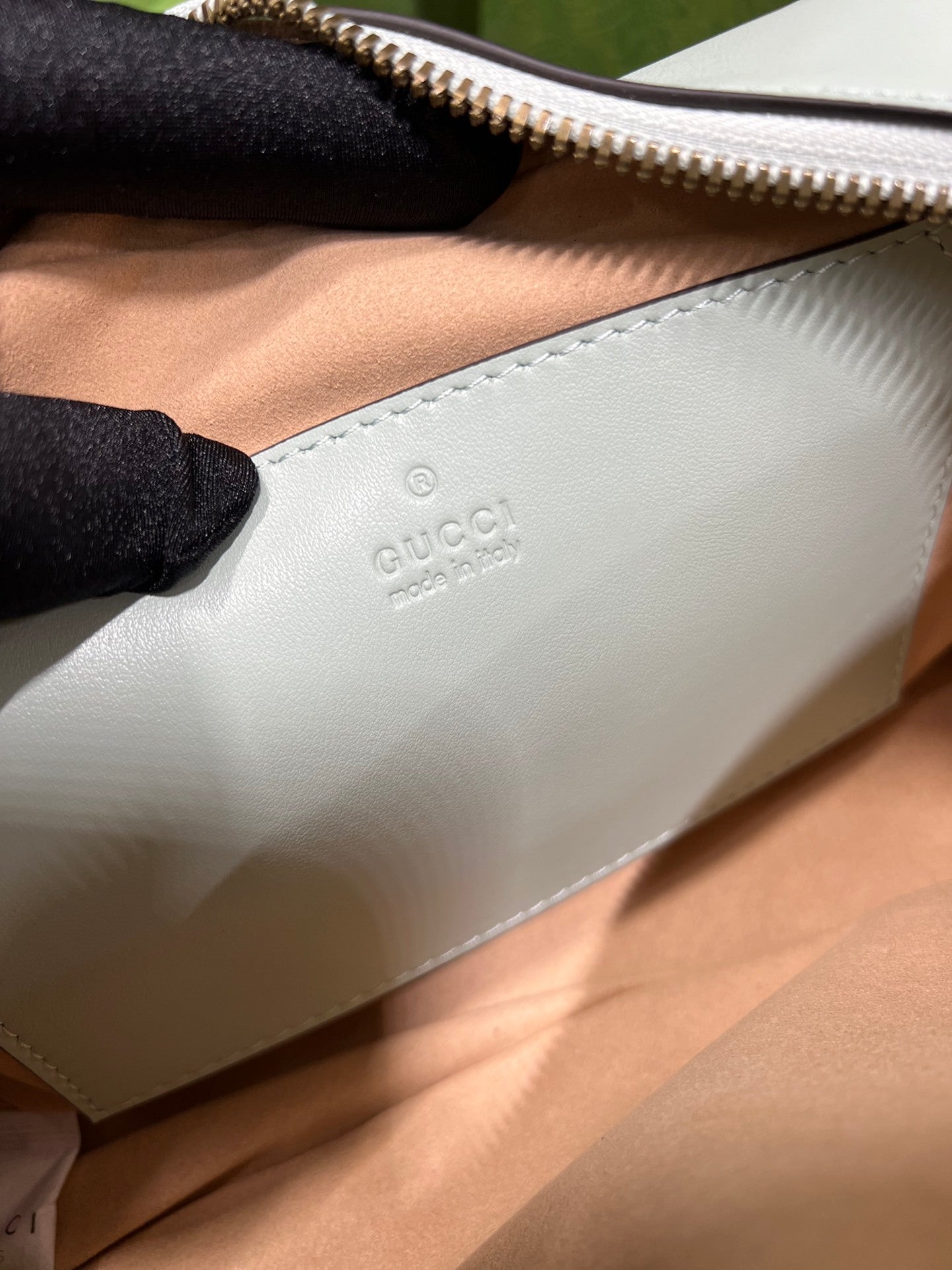 GG Marmont Small Camera Bag