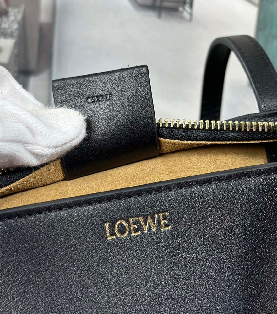 Cropped Puzzle Fold Bag