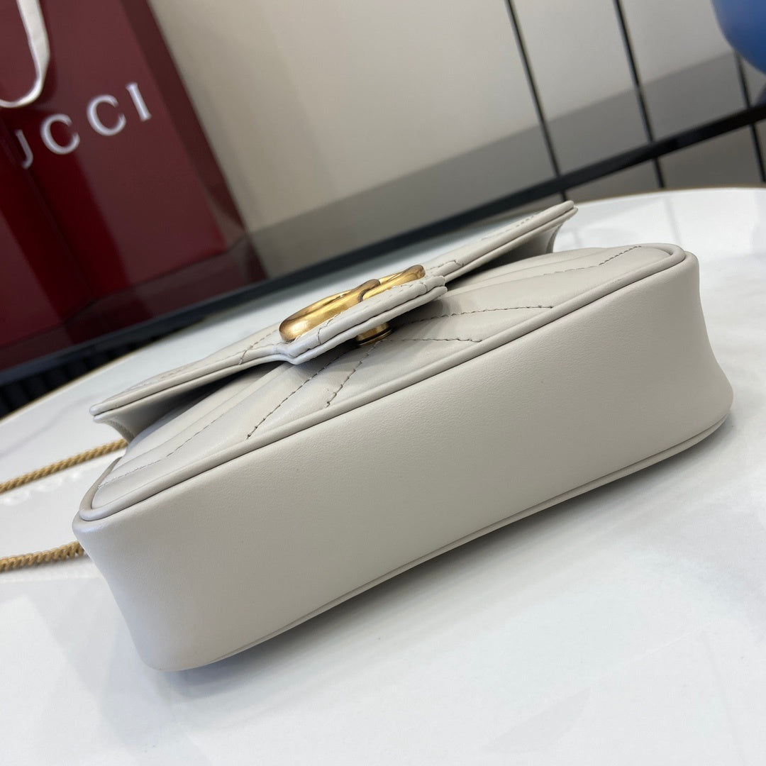 GG Marmont Mini Shoulder Bag