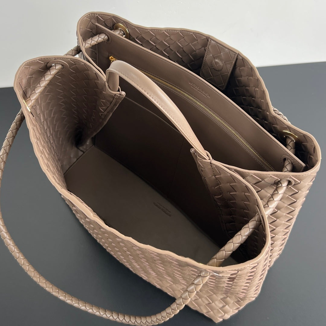 Andiamo Large Handbag