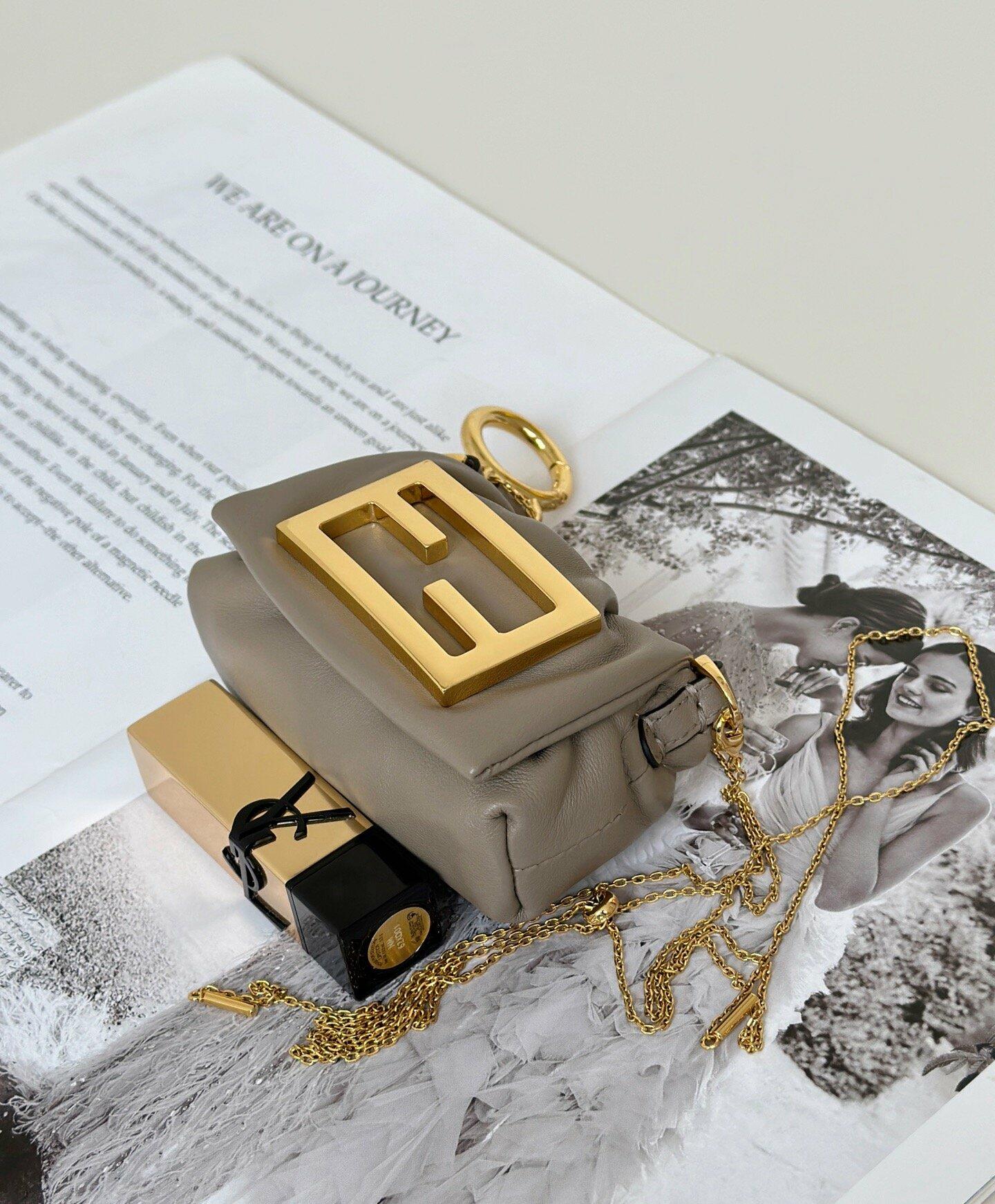 Baguette Nano Mamma Shoulder Bag