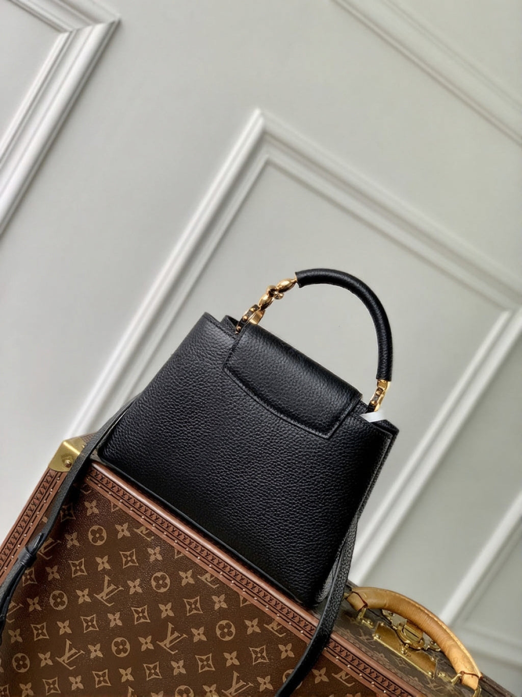 Capucines BB Taurillon Leather Bag