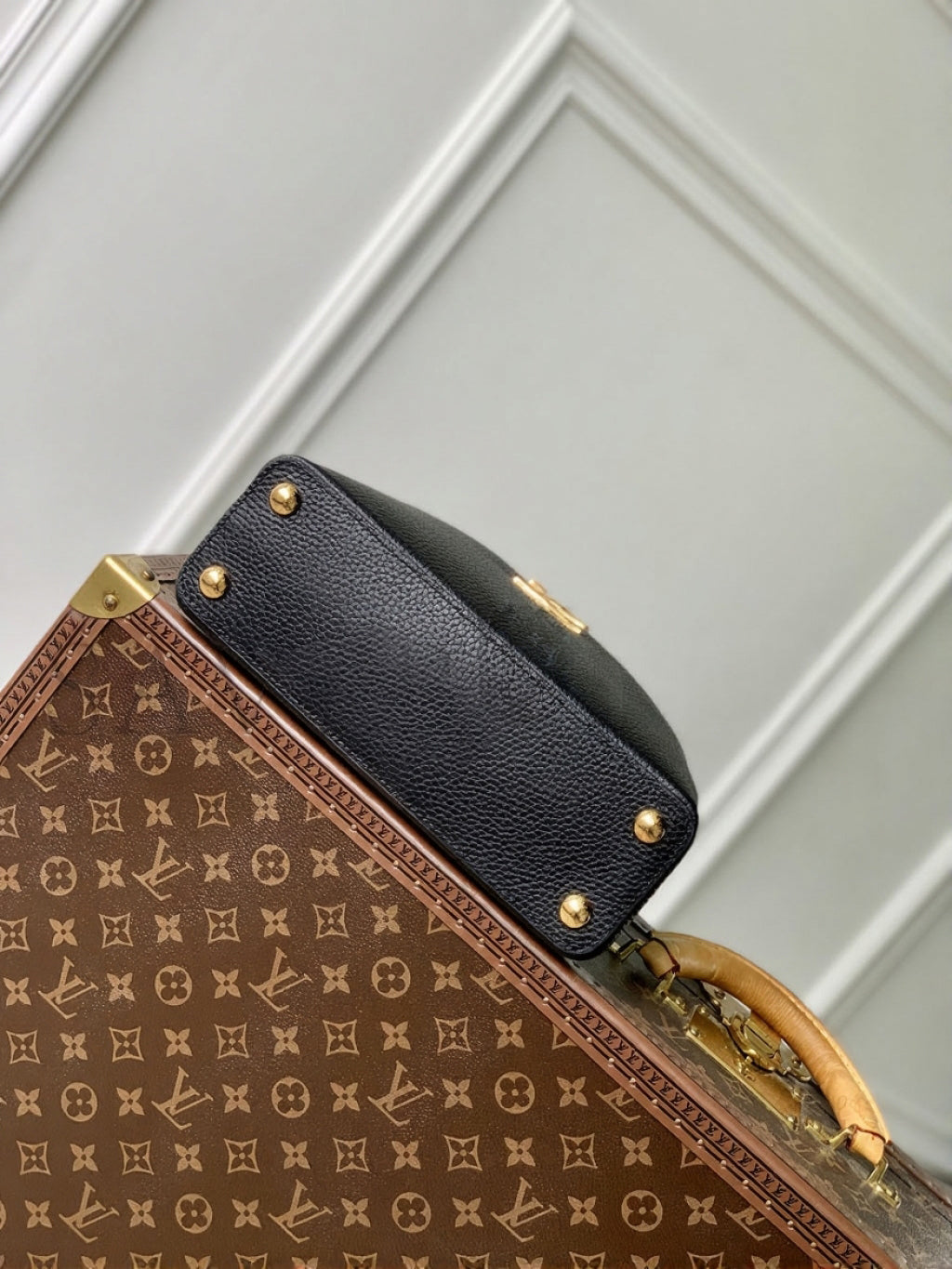 Capucines BB Taurillon Leather Bag