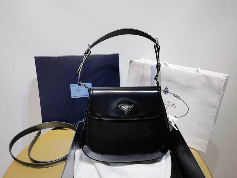 Cleo Medium Shoulder Bag