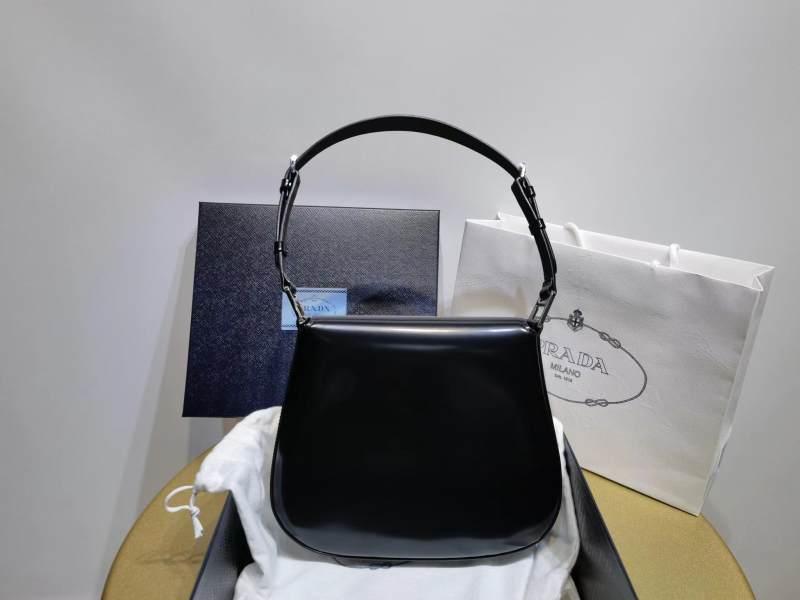 Cleo Medium Shoulder Bag