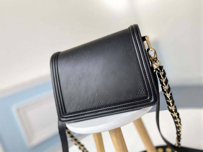 Dauphine MM Shoulder Bag