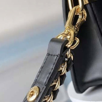 Dauphine MM Shoulder Bag