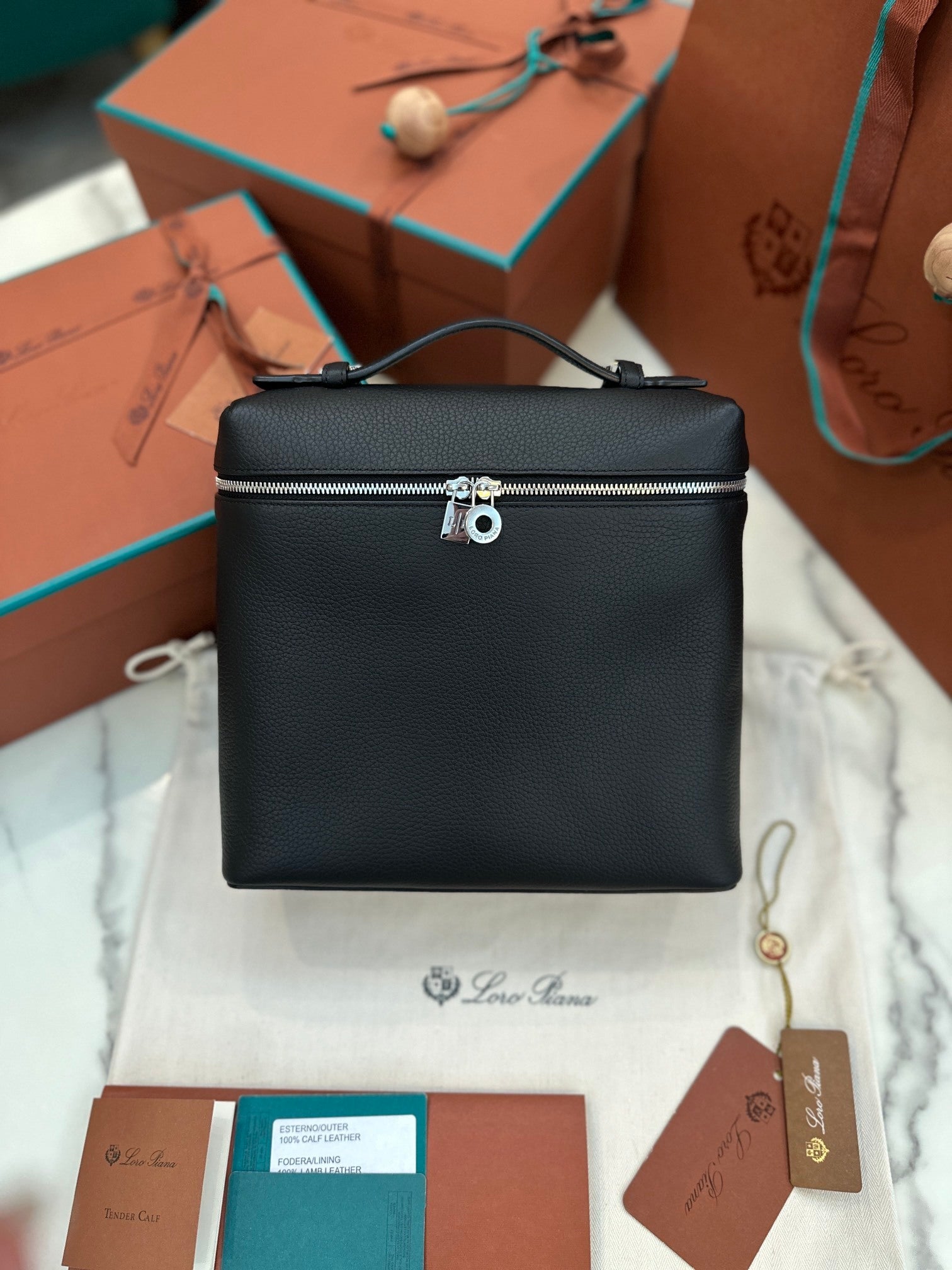 Extra Pocket L23.5 Backpack