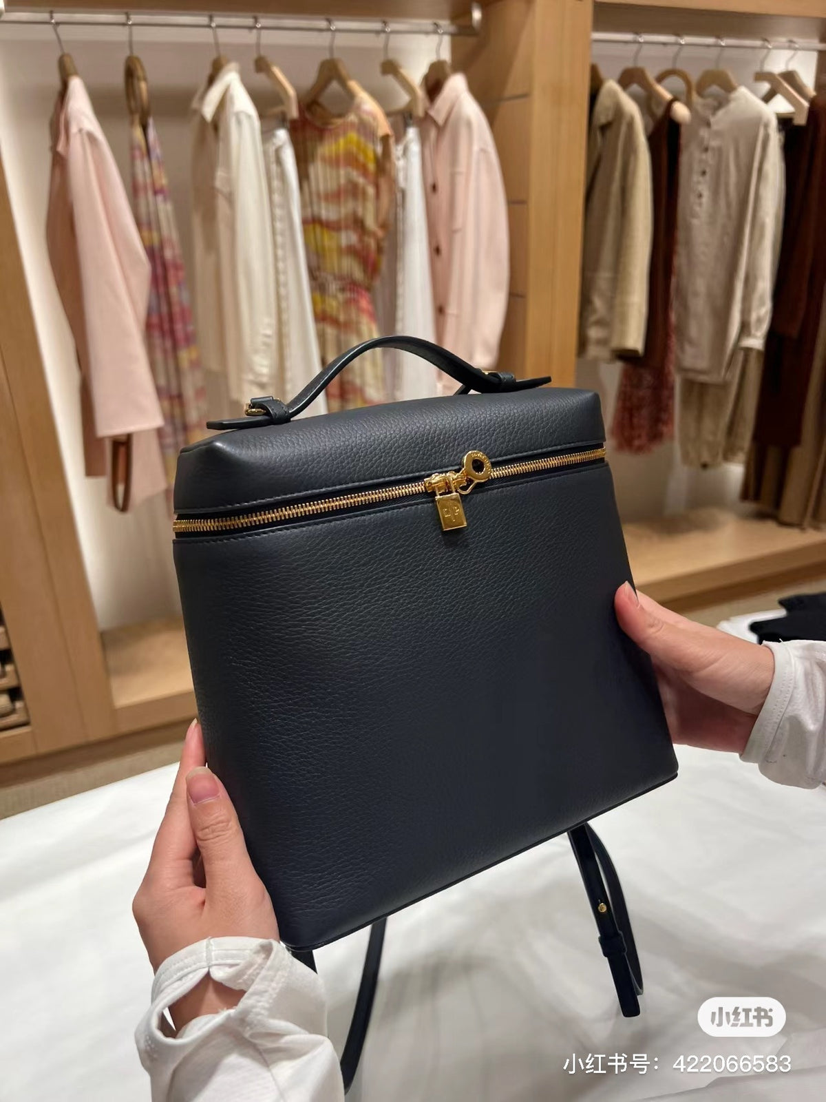 Extra Pocket L23.5 Backpack