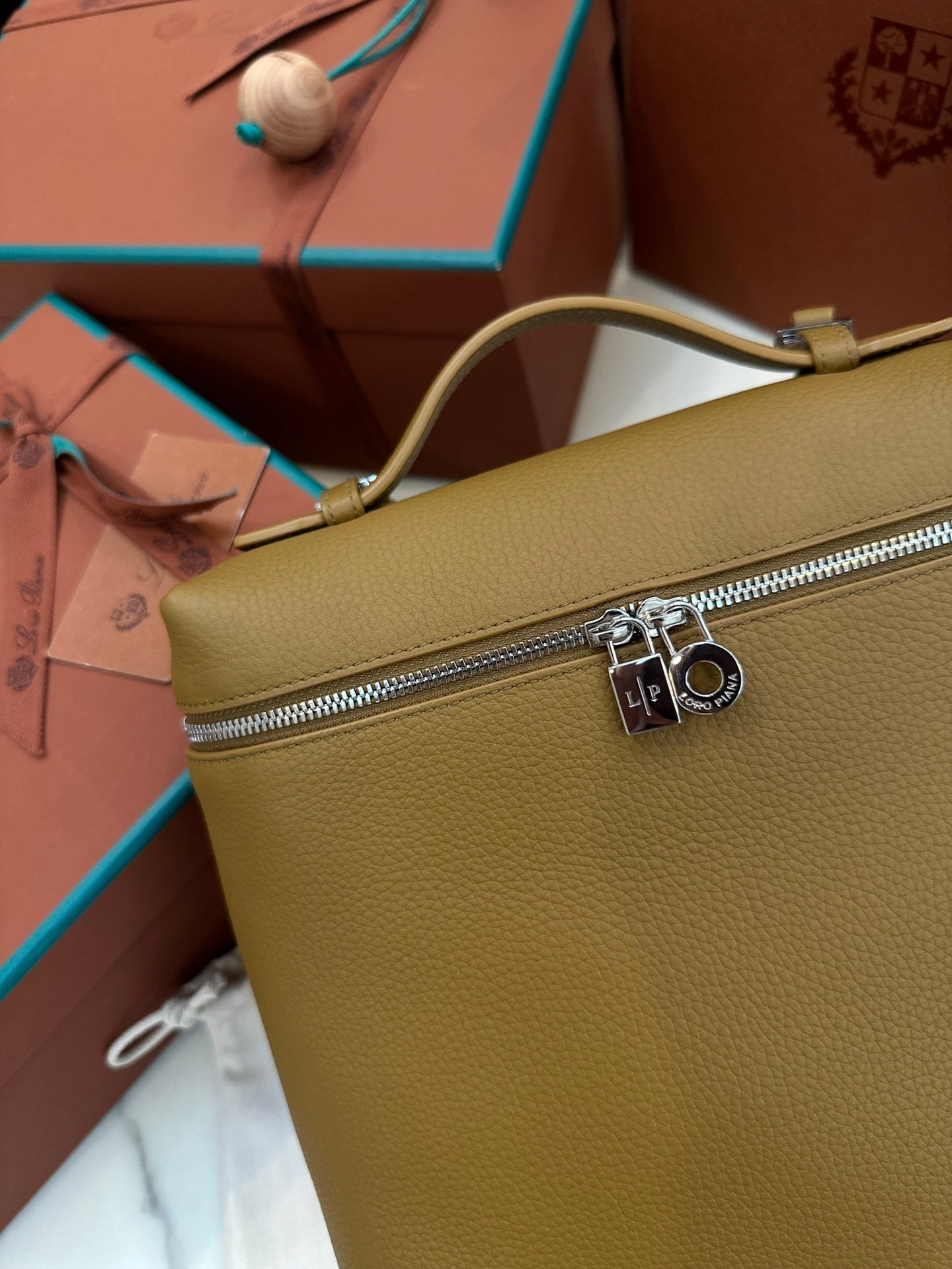 Extra Pocket L23.5 Backpack