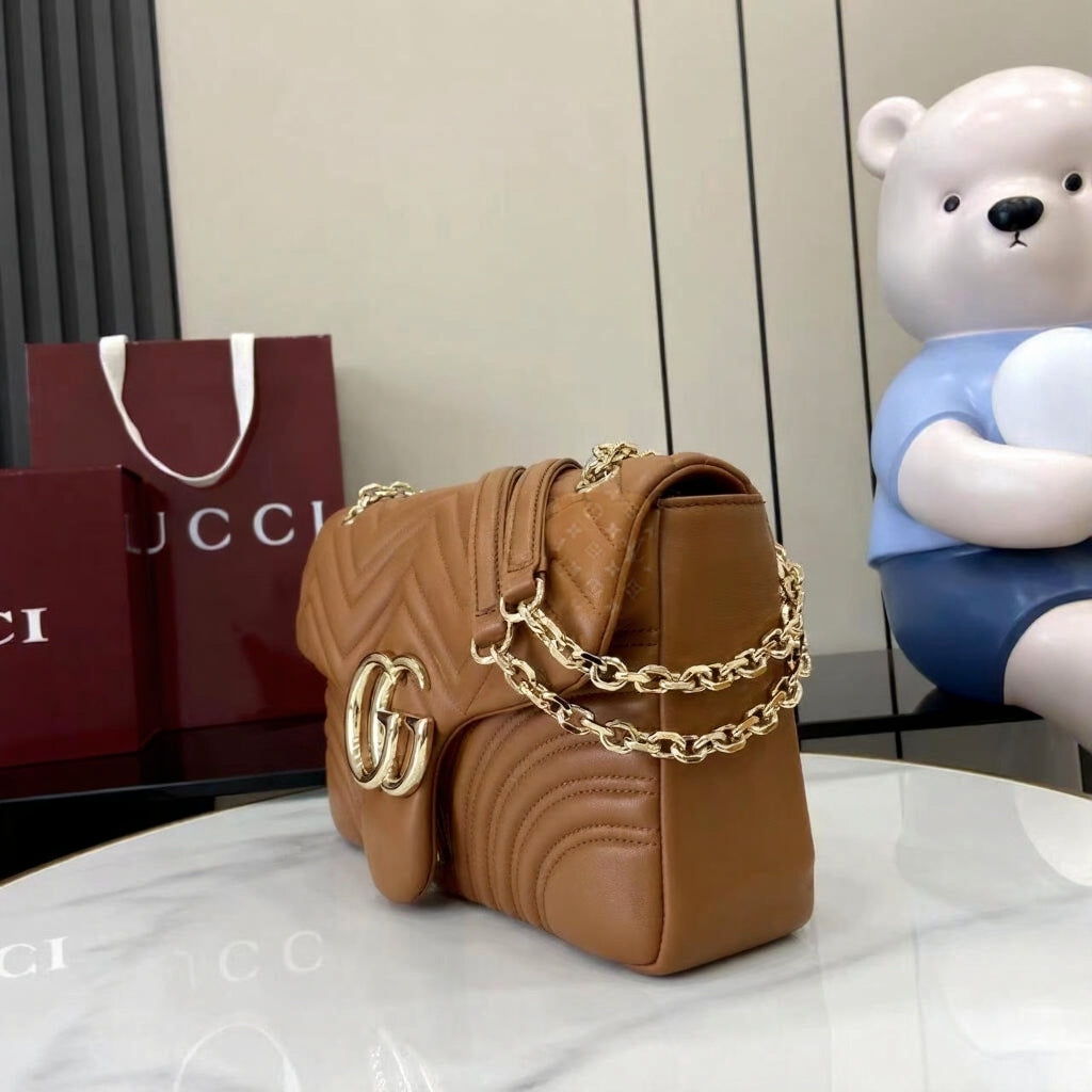 GG Marmont Large Shoulder Bag