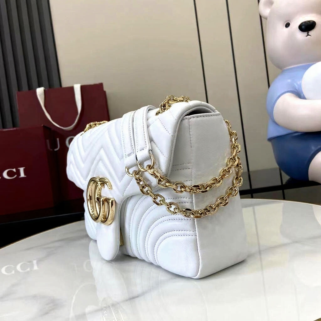 GG Marmont Large Shoulder Bag