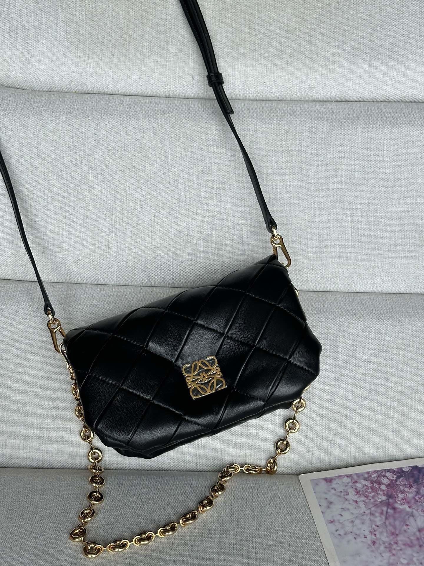 Goya Mini Puffer Crossbody Bag