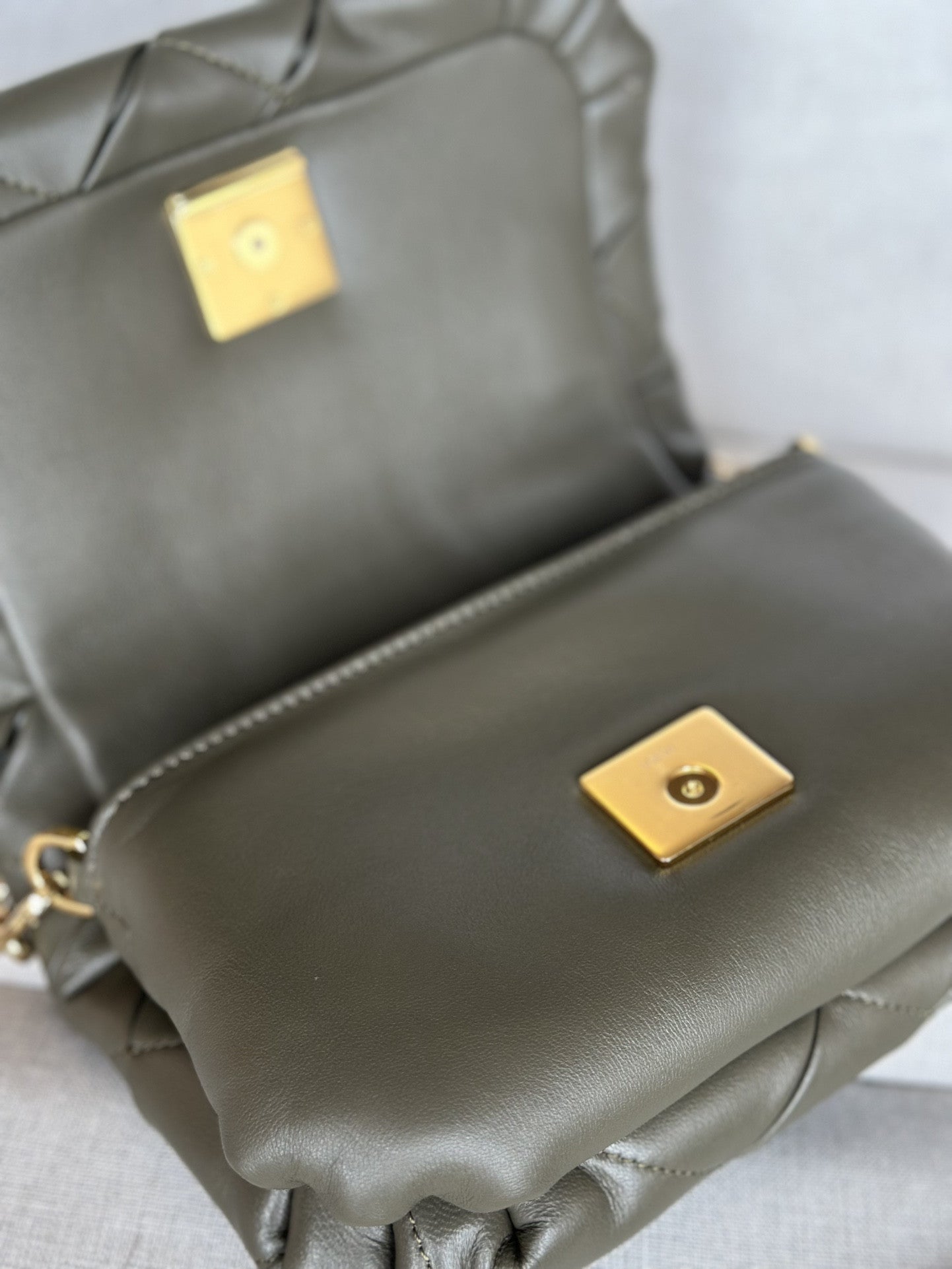 Goya Mini Puffer Crossbody Bag