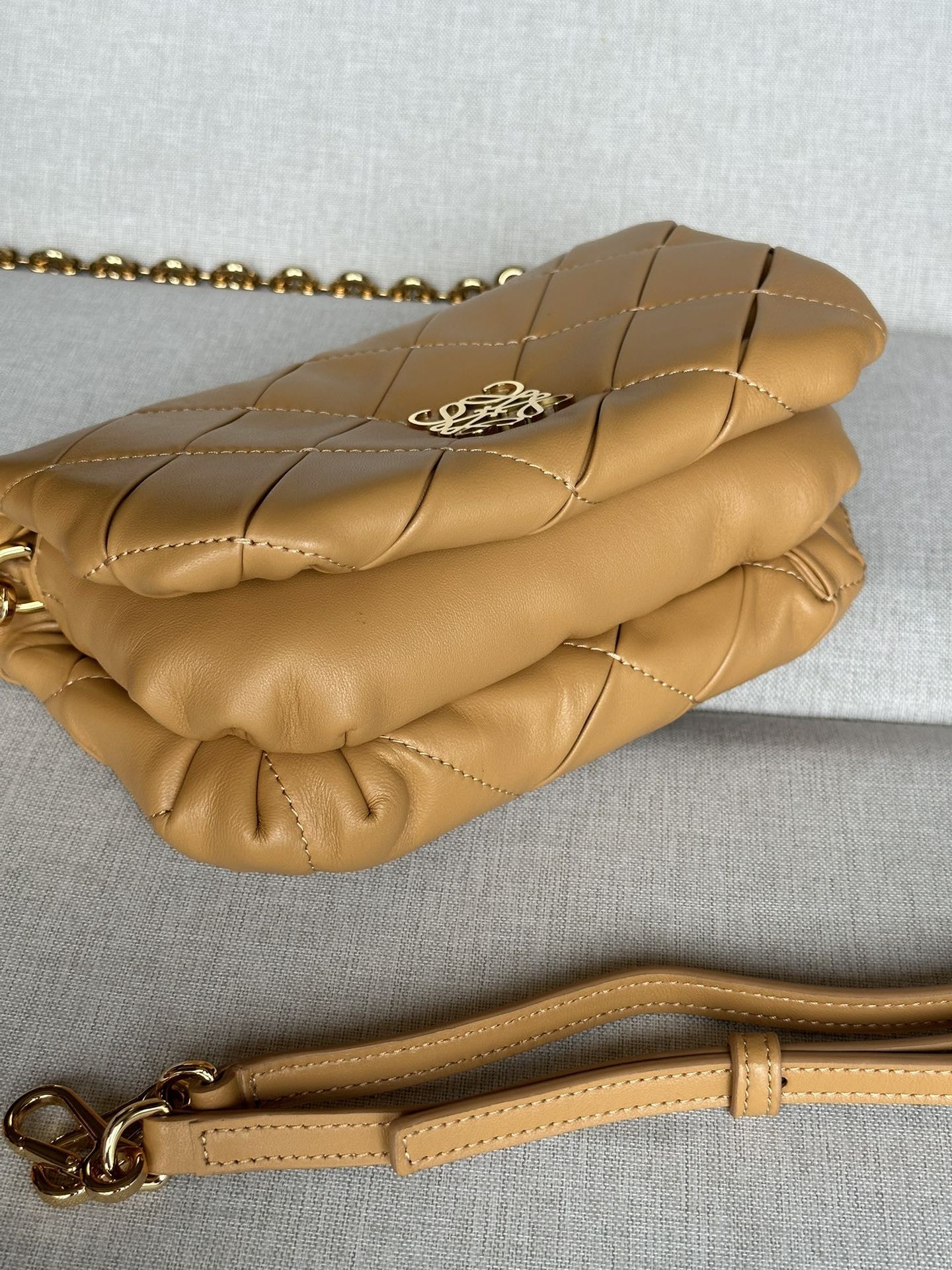 Goya Mini Puffer Crossbody Bag