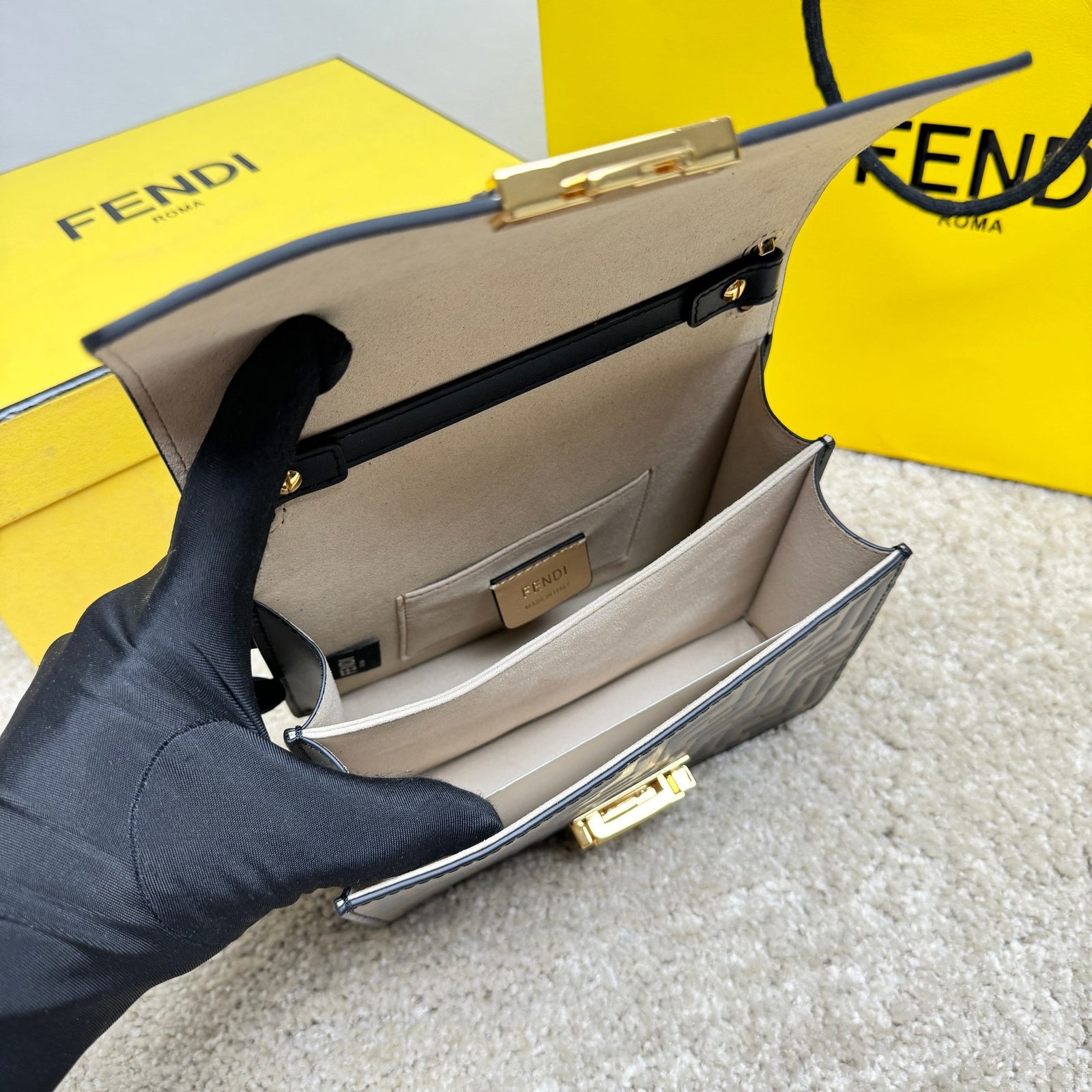 Kan I Small Shoulder Bag