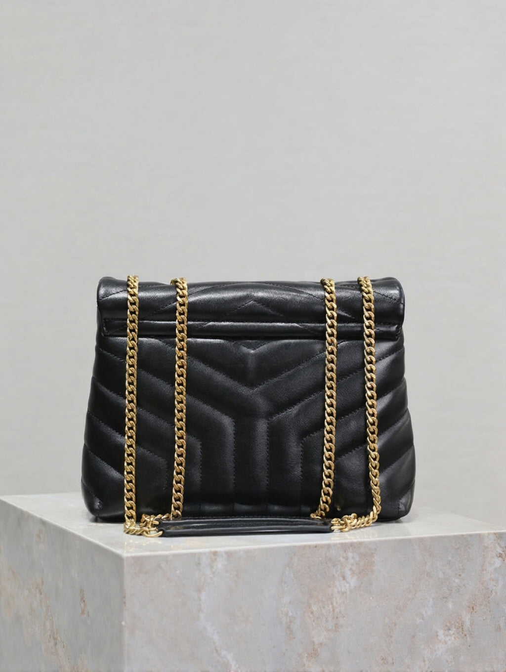 Loulou Small Chain Bag in Quilted Leather