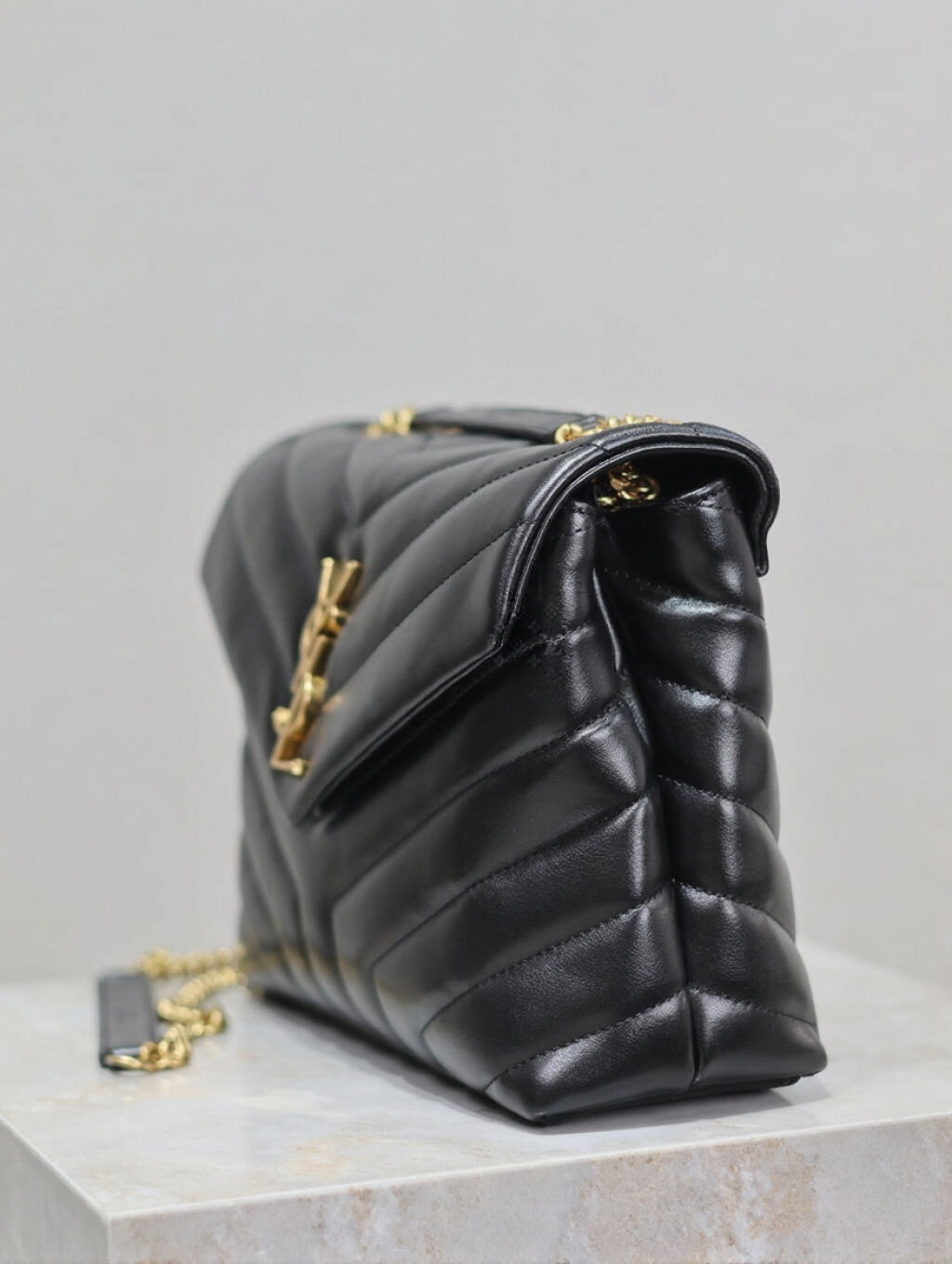 Loulou Small Chain Bag in Quilted Leather