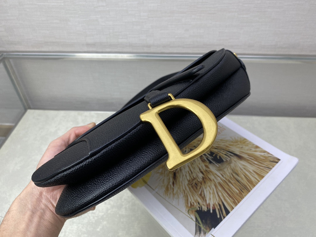 Saddle Medium Handbag