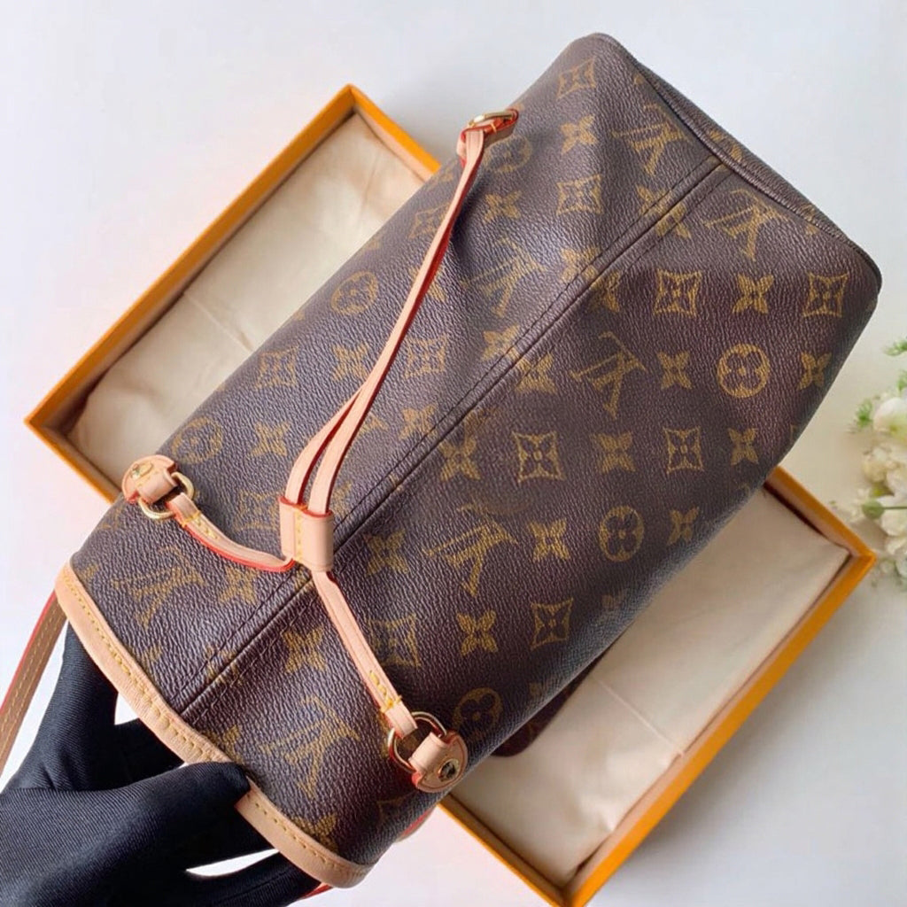Neverfull Monogram Canvas Bag