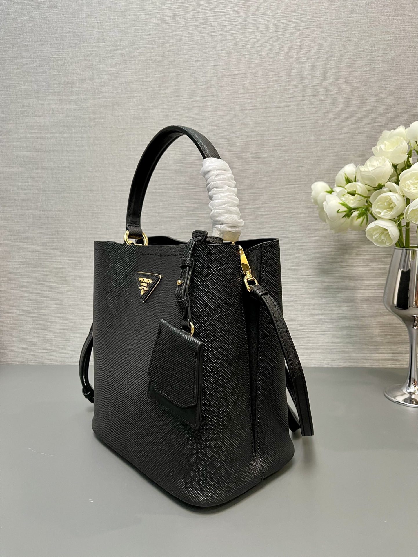 Panier Medium Bucket Bag