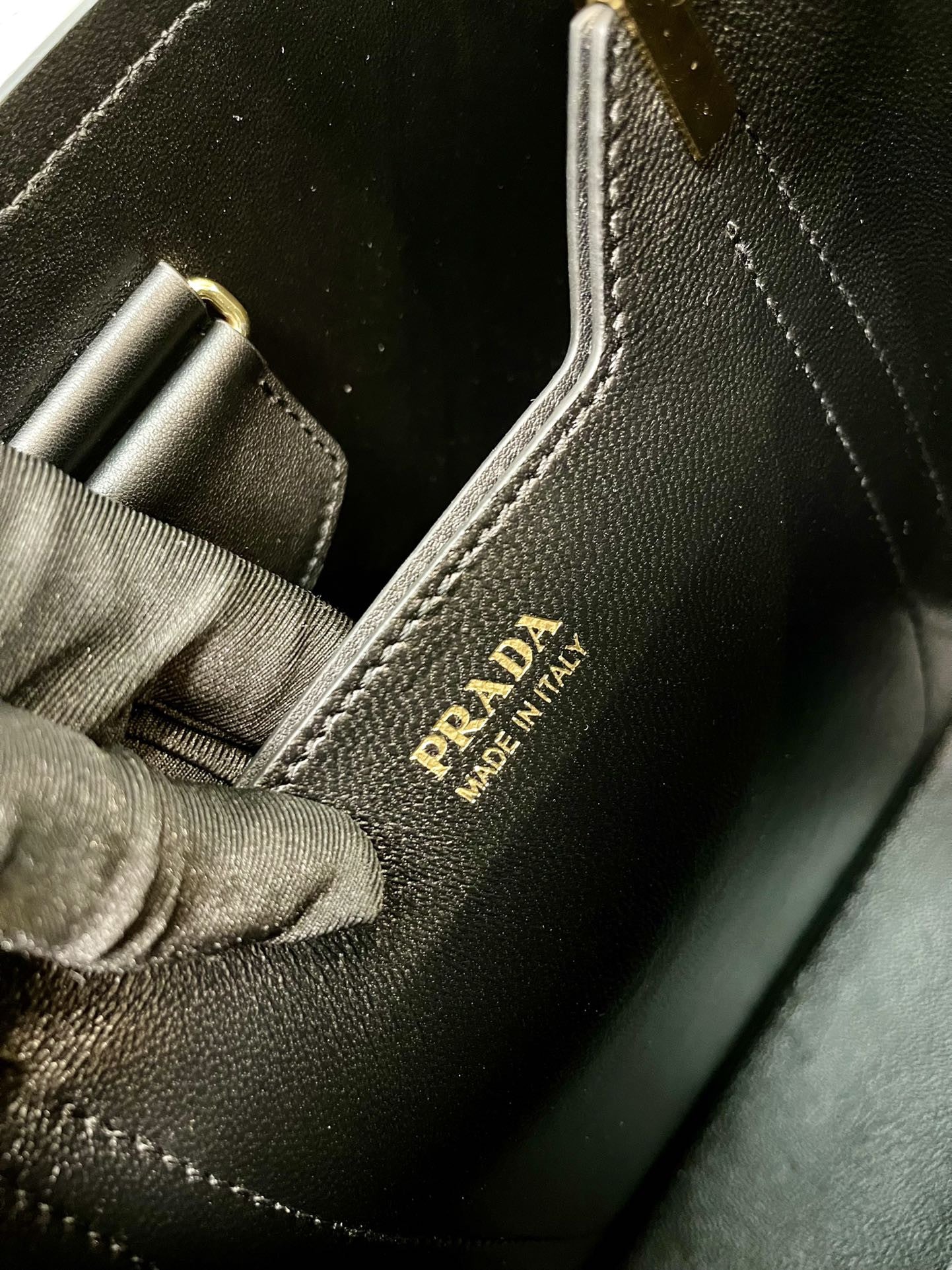 Panier Medium Bucket Bag