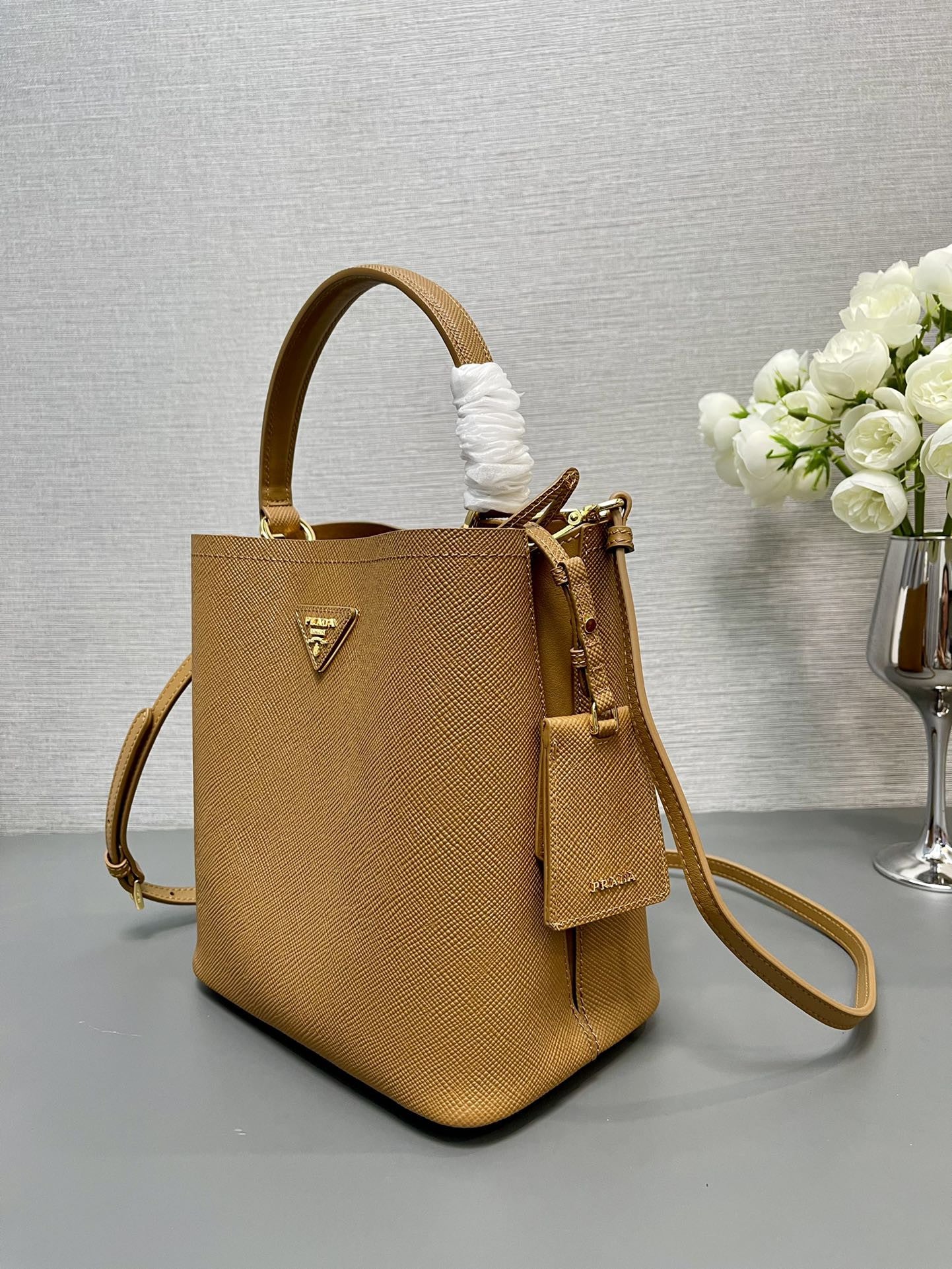 Panier Medium Bucket Bag