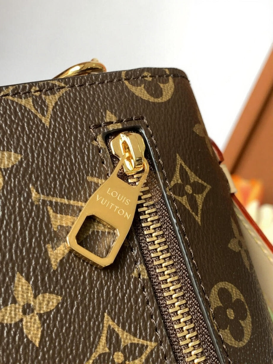 Pochette Metis Monogram Canvas Bag