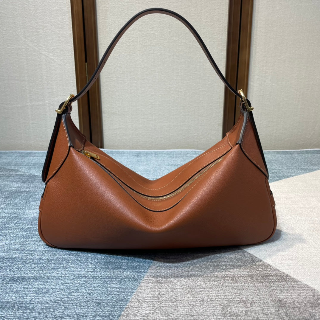 Romy Medium Shoulder Bag