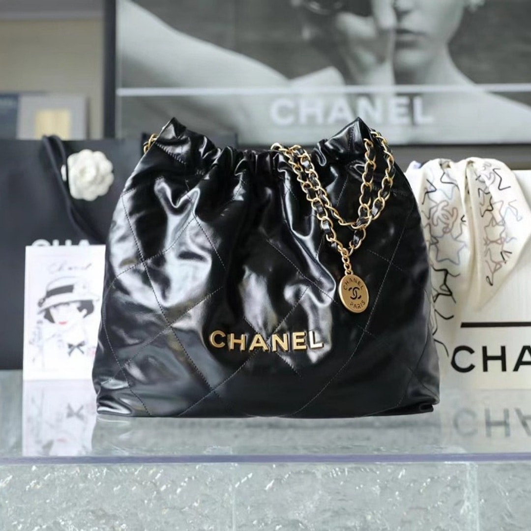 Chanel 22 Shiny Calfskin Small Handbag