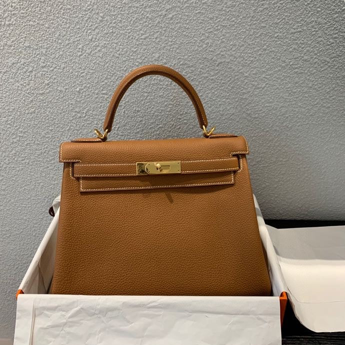 Kelly 32 Handbag
