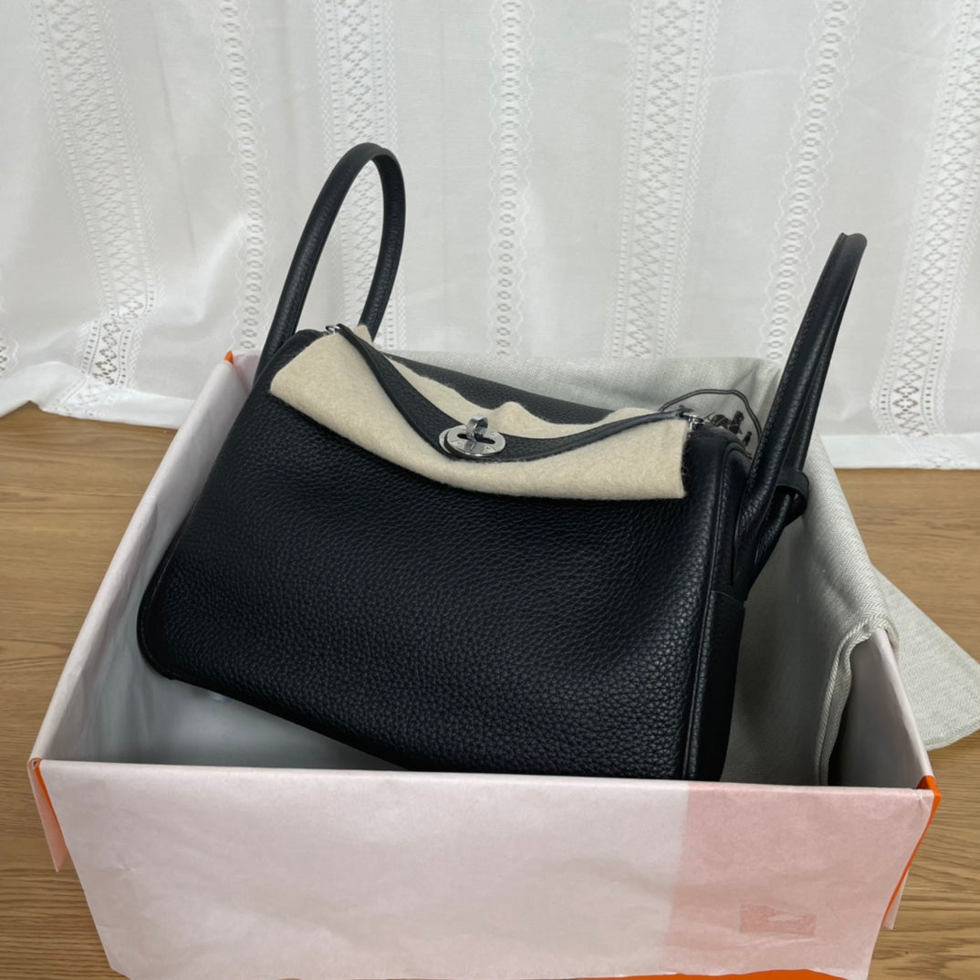 Lindy 26 Handbag