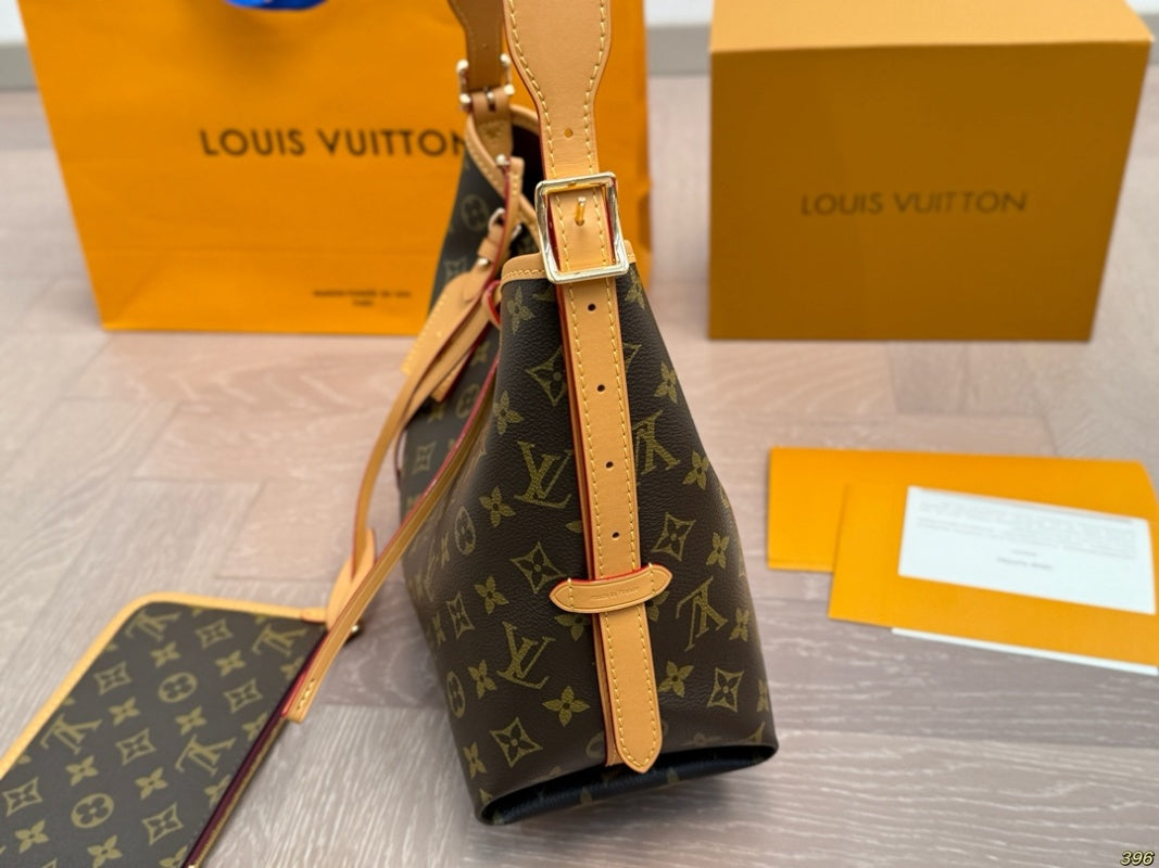 LV Carryall Tote Bag
