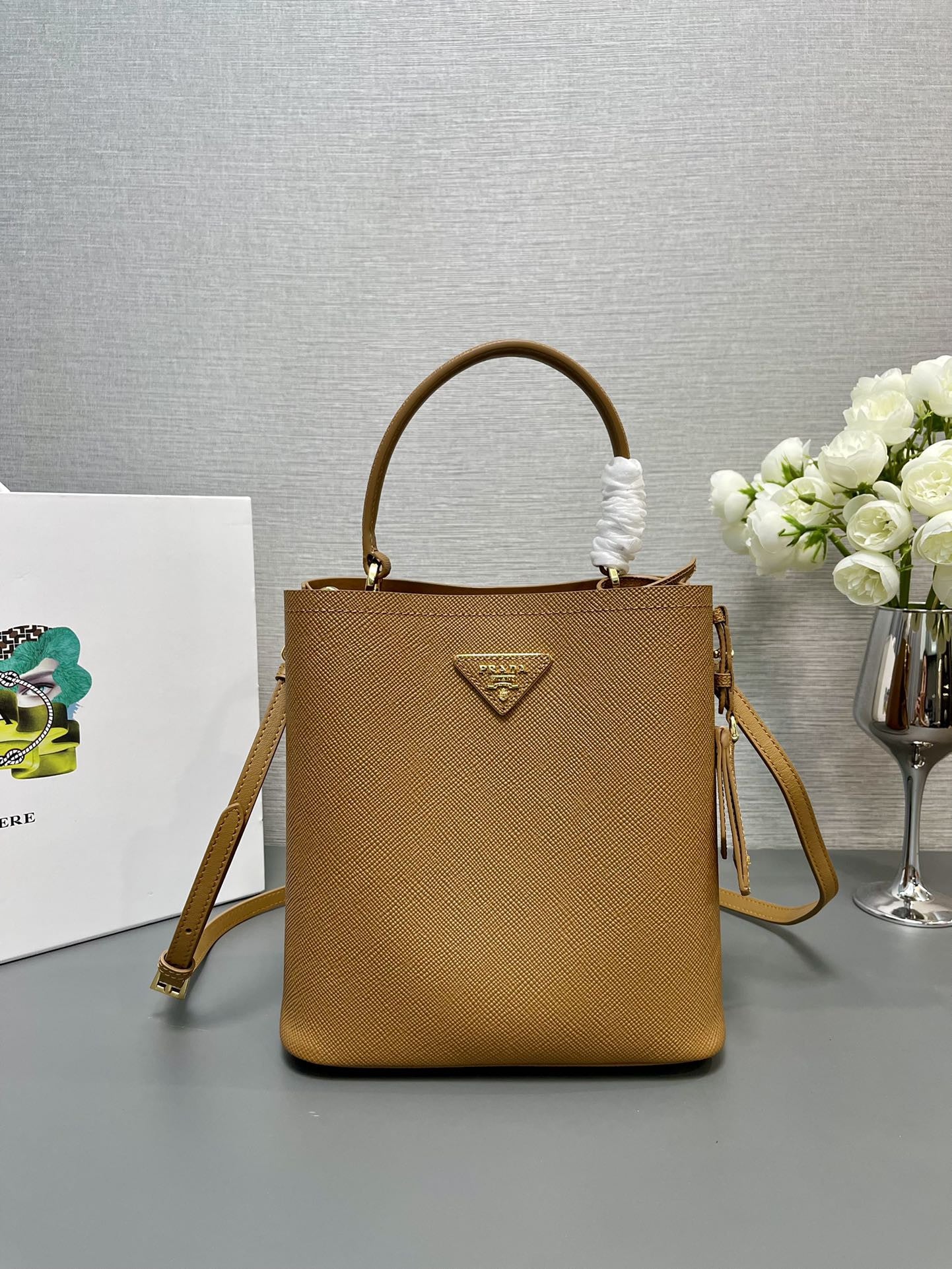 Panier Medium Bucket Bag