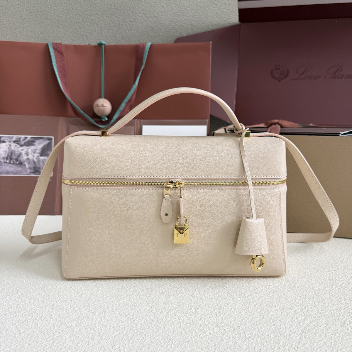 Extra Pocket L27 Bag